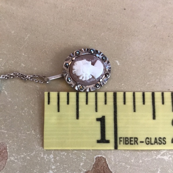 Vintage sterling silver marcasite cameo necklace - Picture 7 of 7